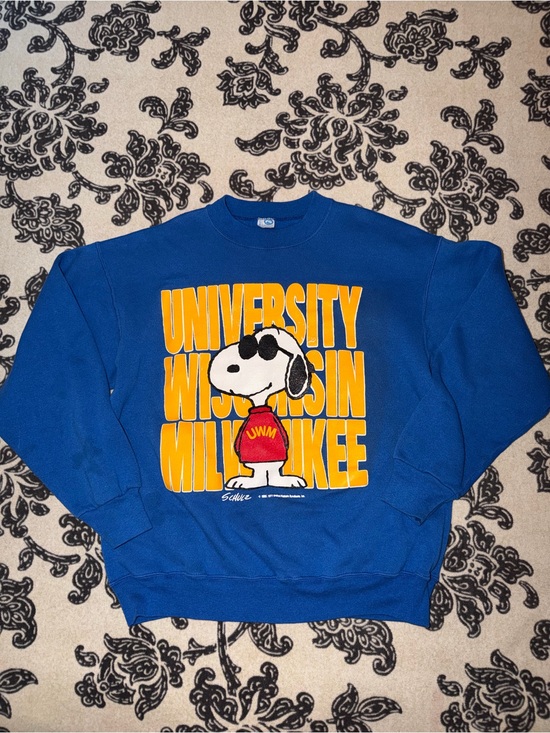 Artex Tops - University of Wisconsin Milwaukee Blue Snoopy Graphic Sweatshirt